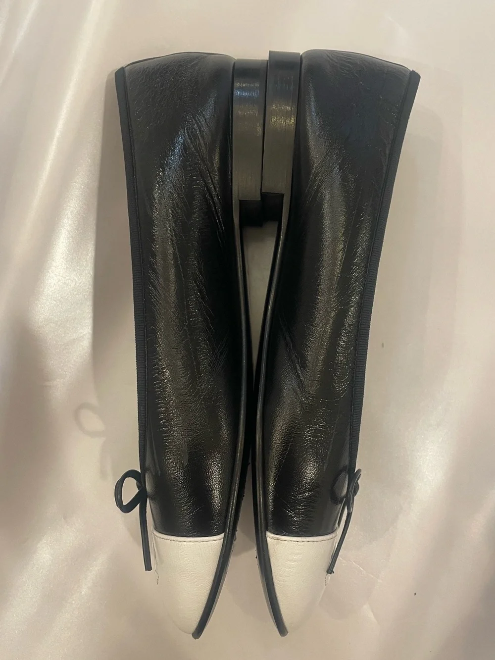 CHANEL 26S Coco Beach Black/White Crumpled Shiny Lambskin Ballet Flats 41.5